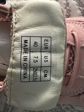 Women’s Pink Lace-Up Casual Sneakers